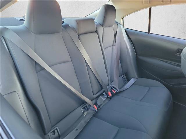 Used 2025 Toyota Corolla LE image 16