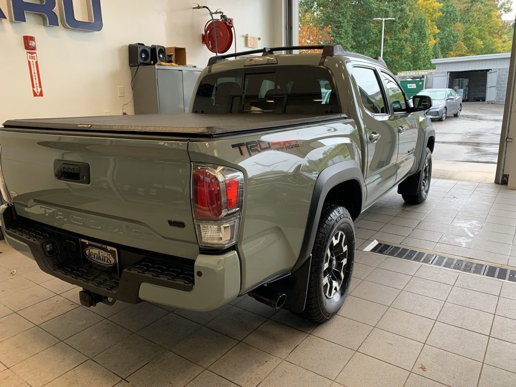 Used 2023 Toyota Tacoma TRD Off-Road image 10