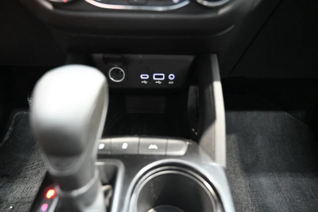 Used 2023 Chevrolet TrailBlazer LT FWD image 19