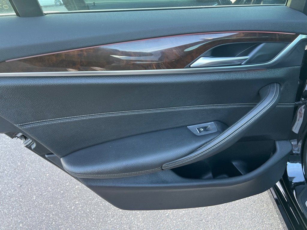 Used 2018 BMW 530i xDrive image 15