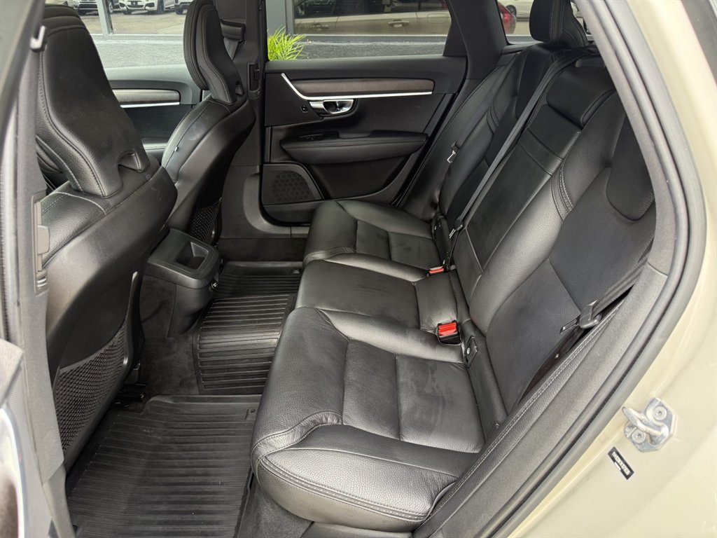 Used 2019 Volvo V90 T5 Cross Country AWD/4WD image 15