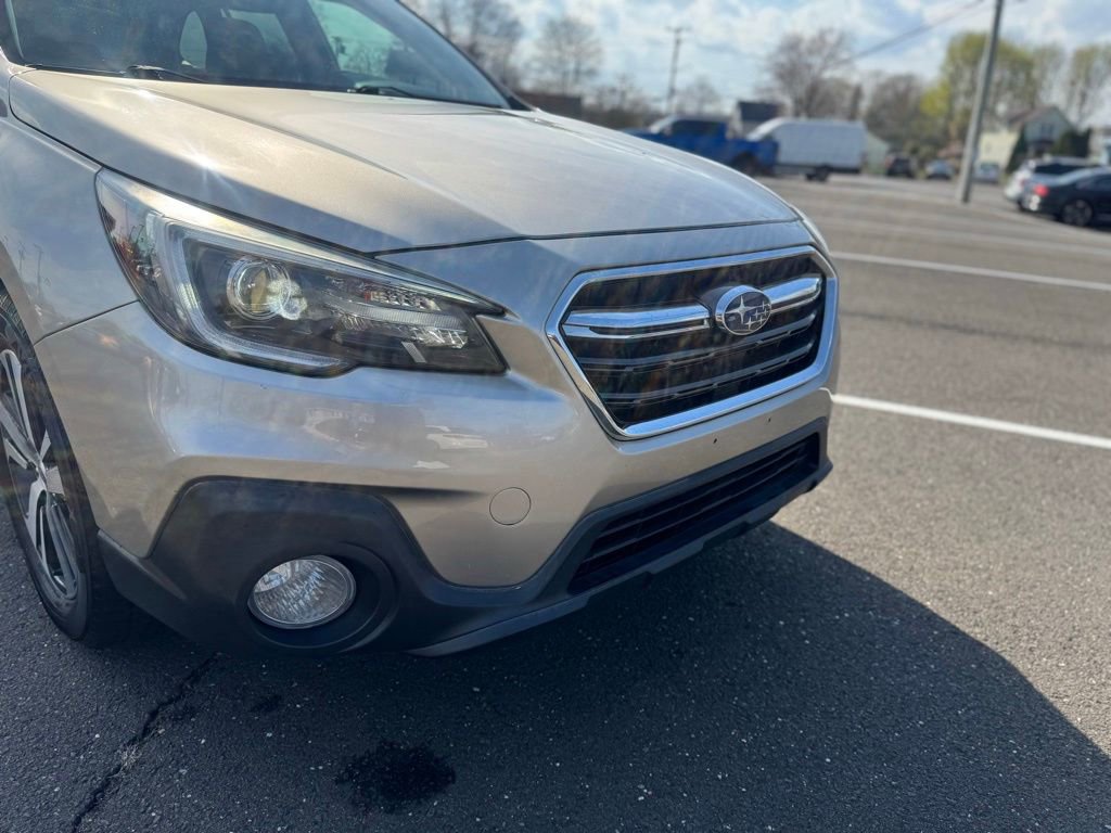 Used 2018 Subaru Outback 3.6R Limited image 8