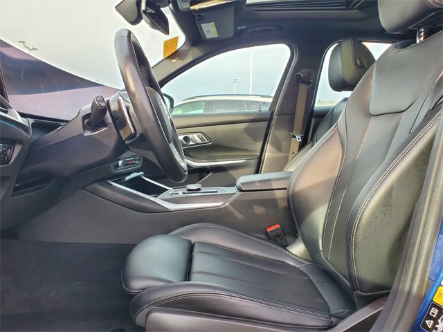 Used 2023 BMW 330i xDrive Sedan w/ Premium Package image 5
