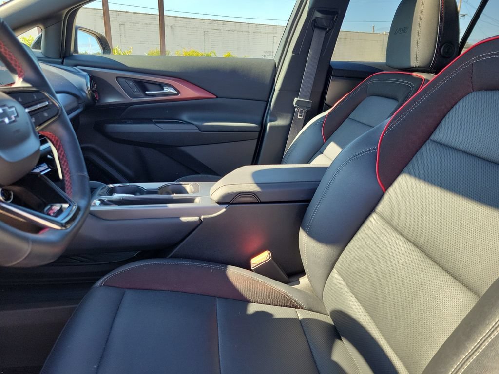 Certified 2024 Chevrolet Equinox EV RS FWD image 20