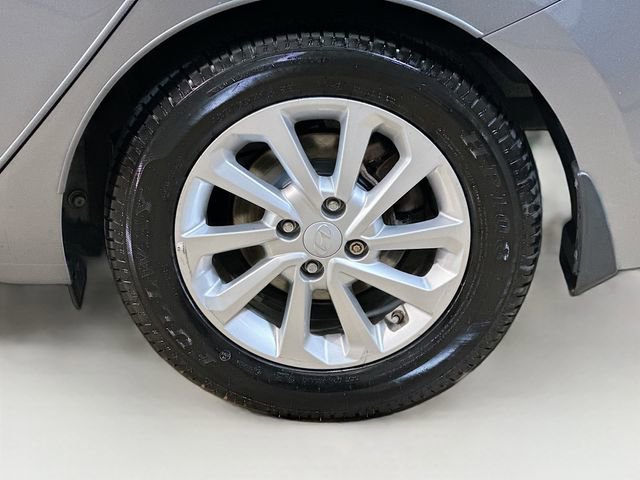 Used 2020 Hyundai Accent SEL image 6