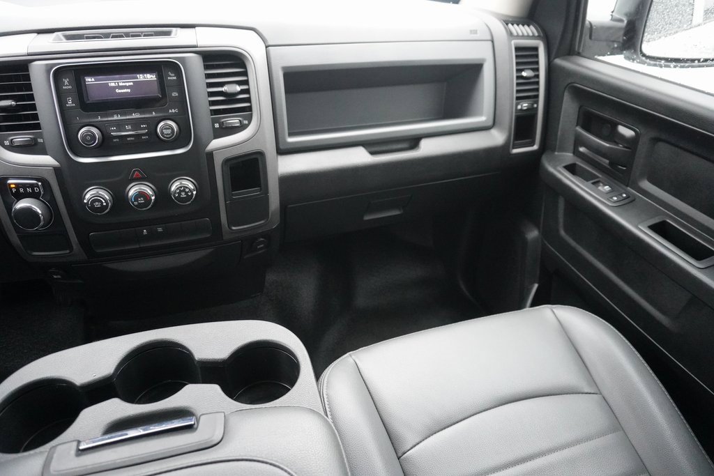 Used 2019 RAM 1500 Tradesman w/ Chrome Appearance Group image 25