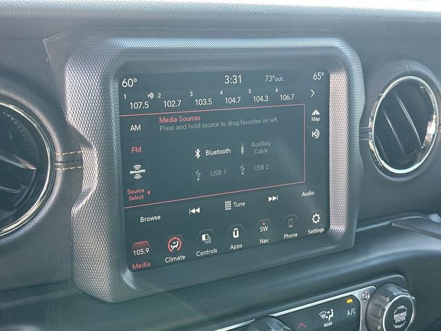 Used 2022 Jeep Gladiator Overland image 12