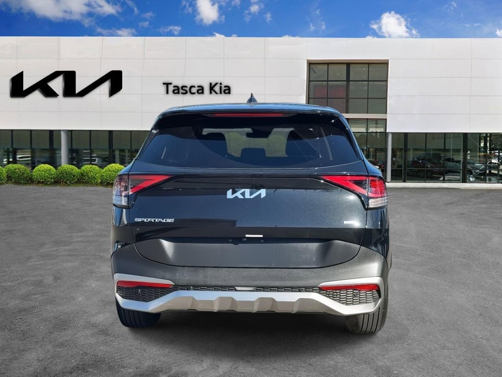 Used 2023 Kia Sportage LX image 6