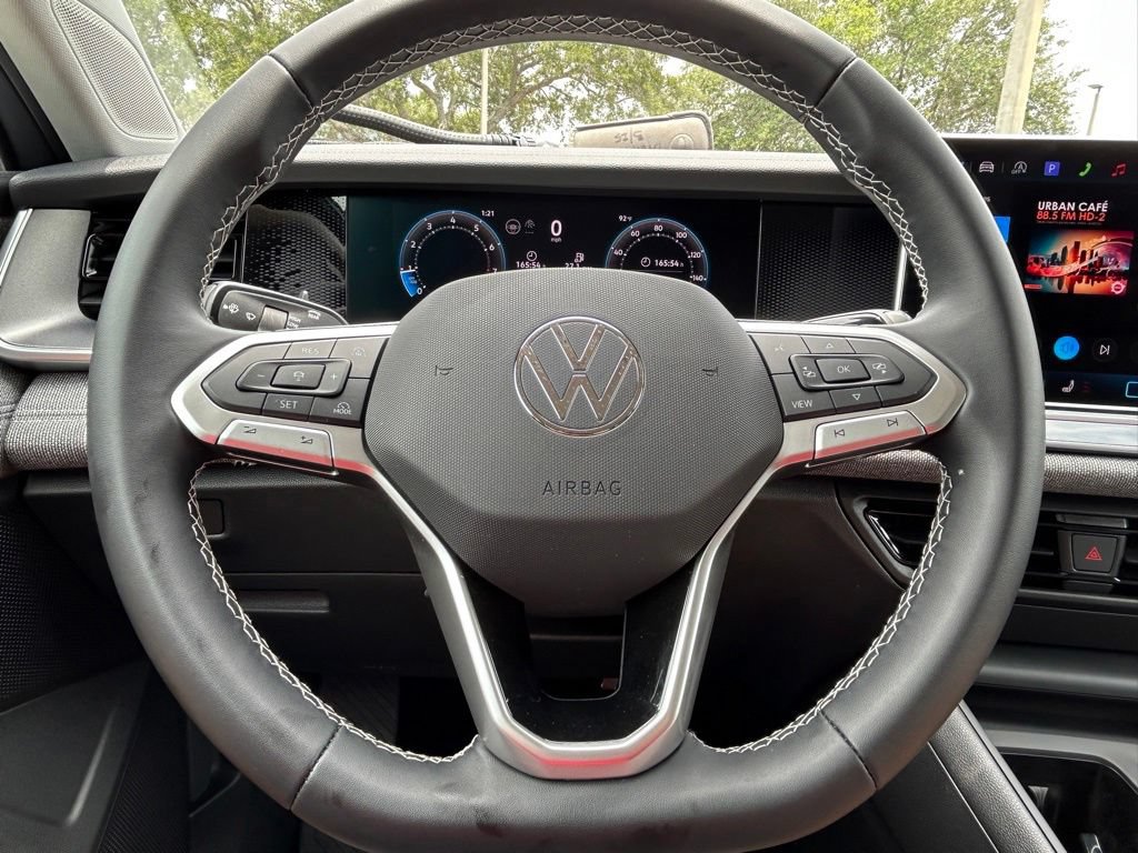 Certified 2025 Volkswagen Tiguan S FWD image 33