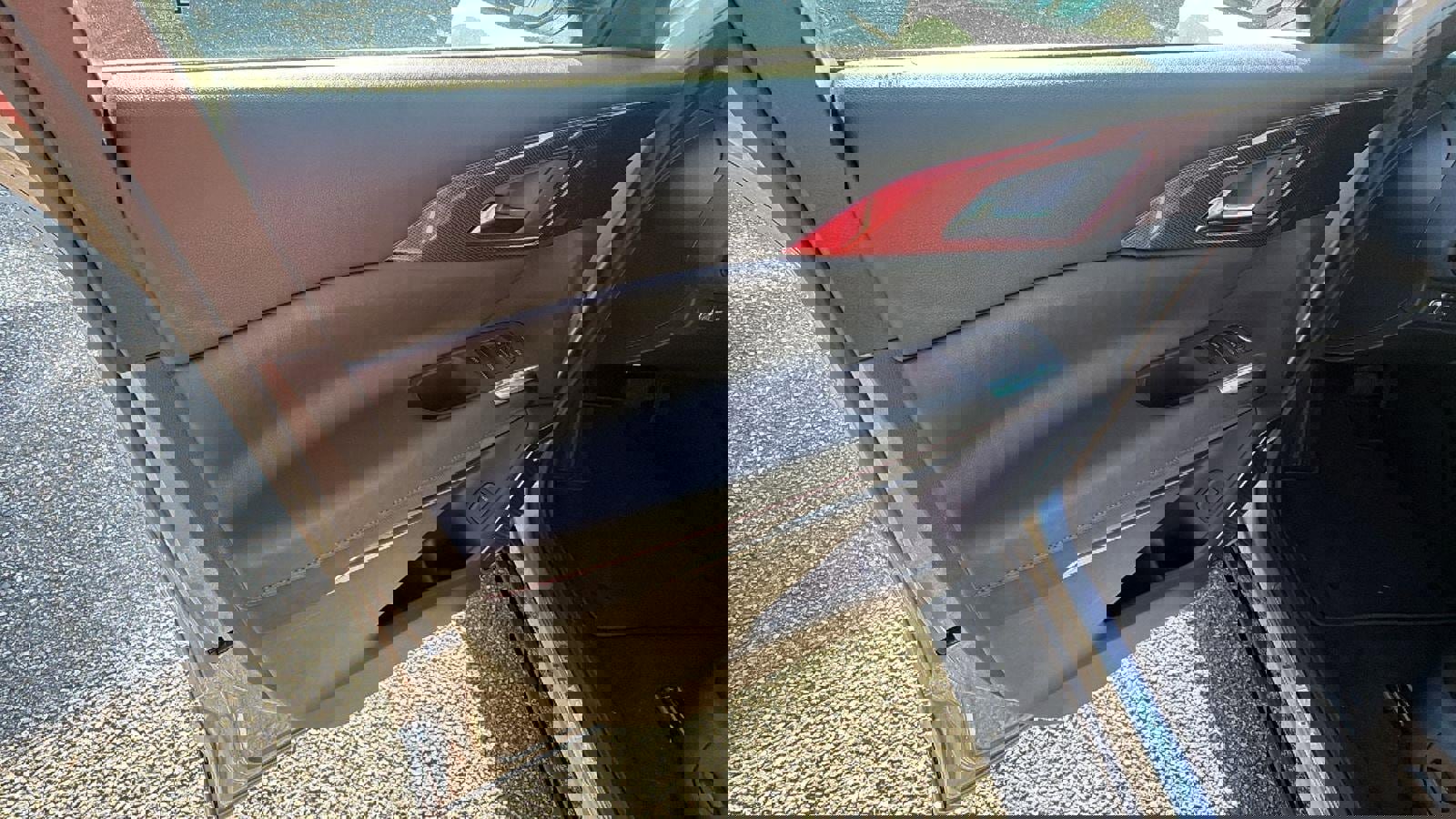 New 2026 Chevrolet Traverse RS image 11