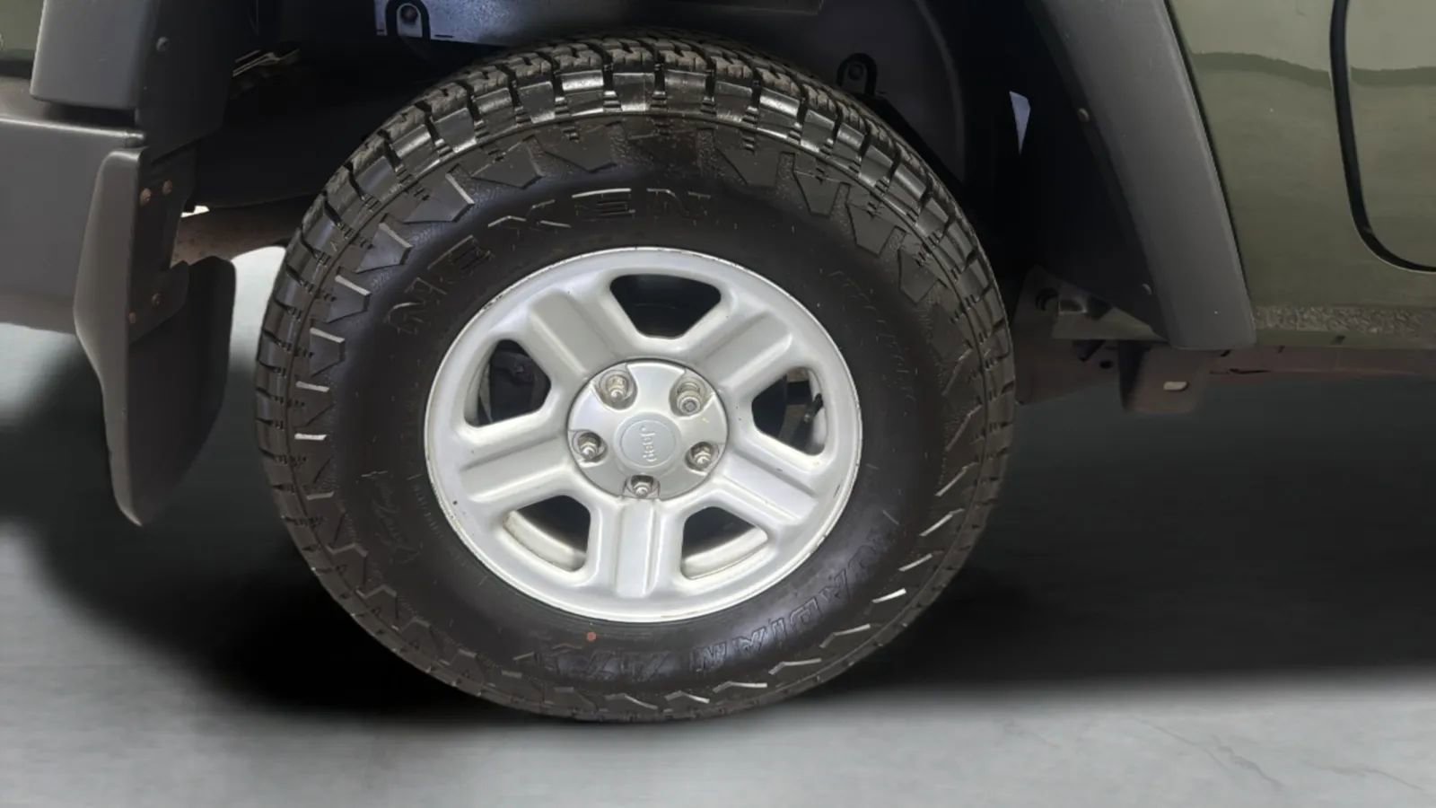 Used 2009 Jeep Wrangler X AWD/4WD image 30
