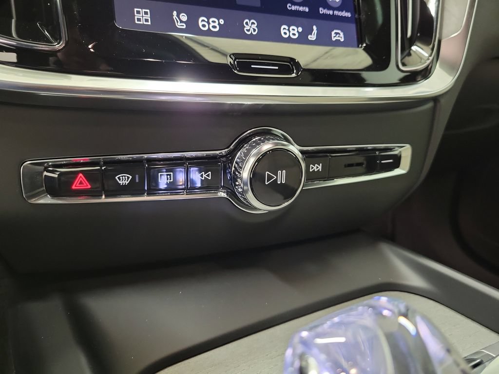 New 2026 Volvo V60 B5 Cross Country Ultra w/ Protection Package Premier AWD/4WD image 30