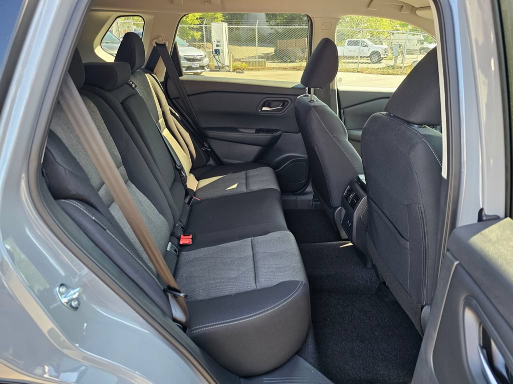 New 2026 Nissan Rogue SV w/ Cold Weather Package AWD/4WD image 23