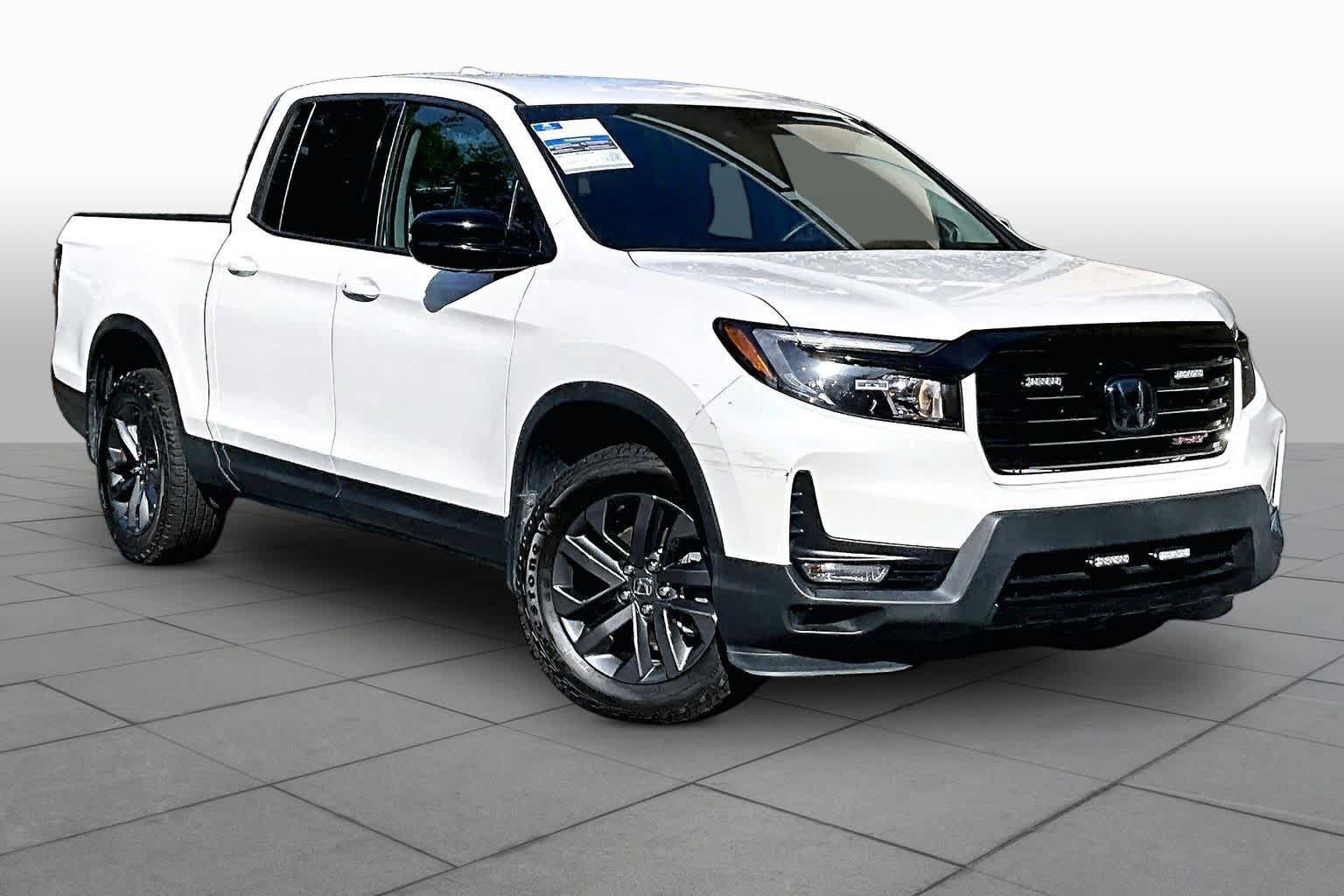 Used 2023 Honda Ridgeline Sport image 3
