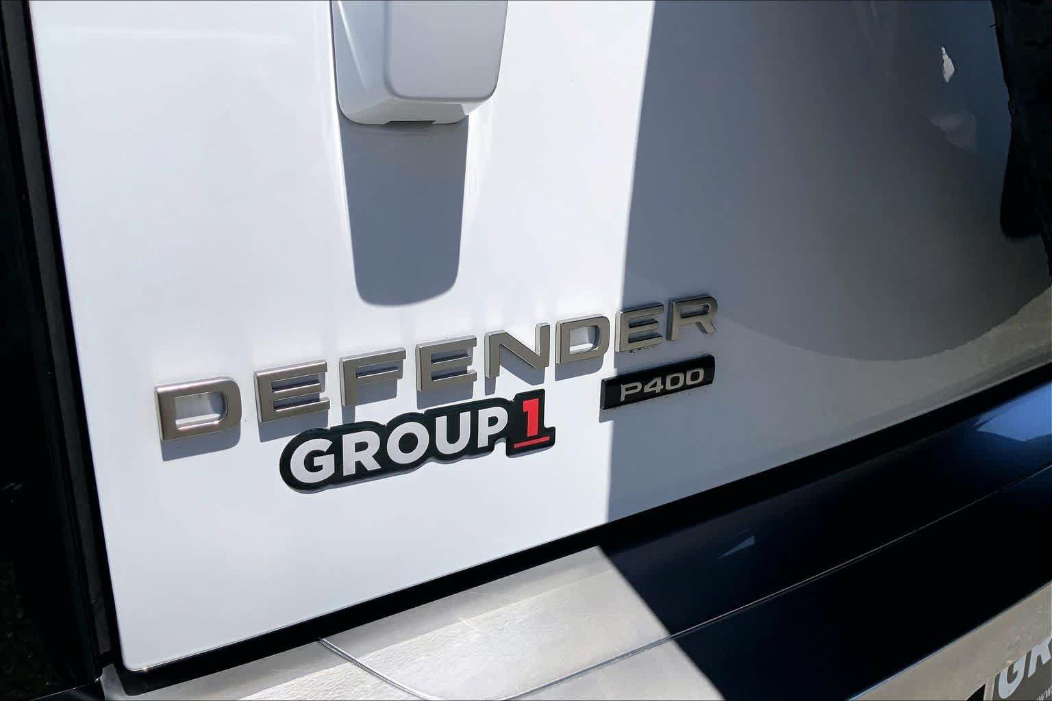 Used 2023 Land Rover Defender 110 SE AWD/4WD image 31