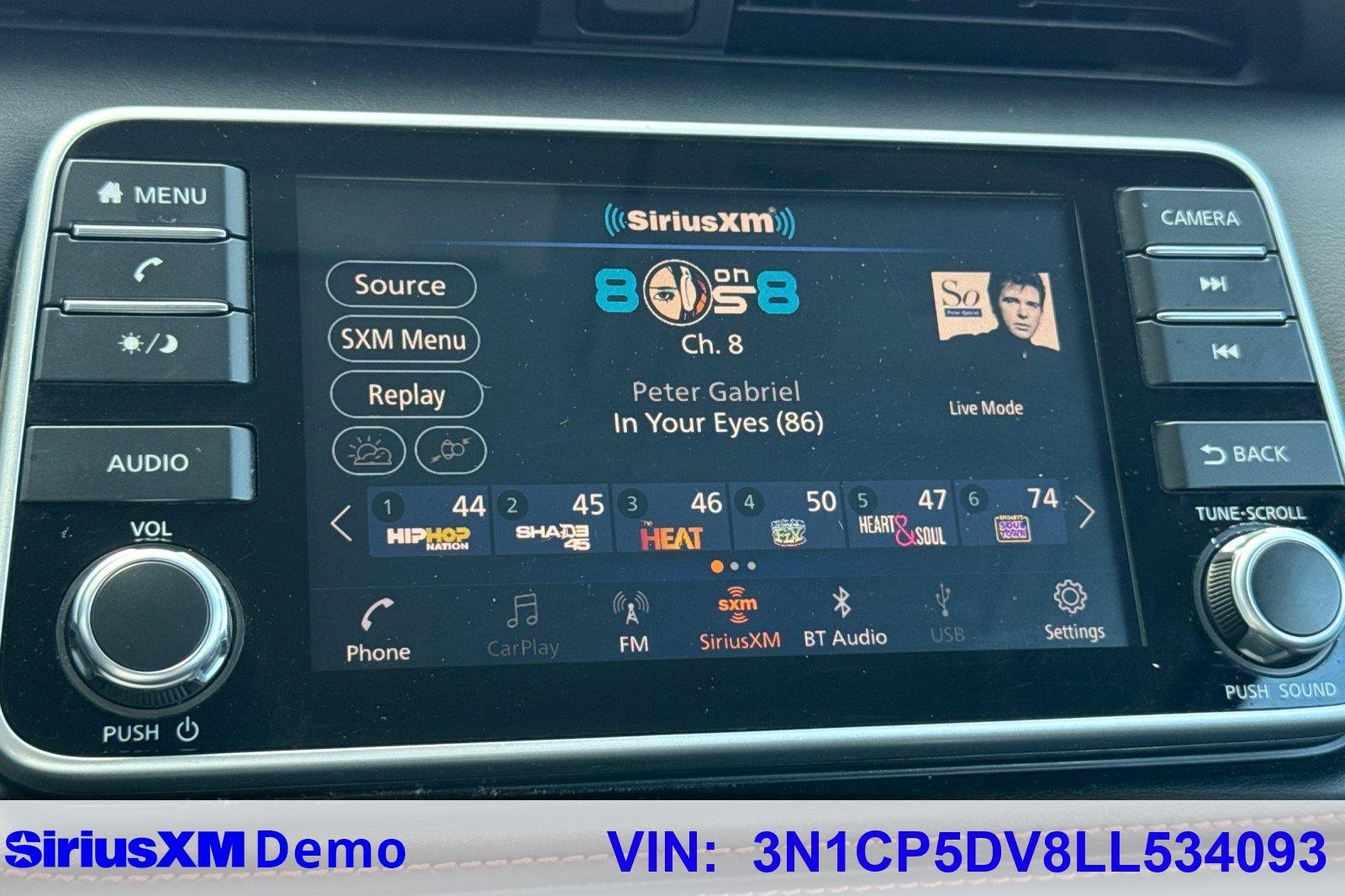 Used 2020 Nissan Kicks SR image 32