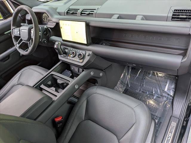 Used 2023 Land Rover Defender 110 V8 image 23