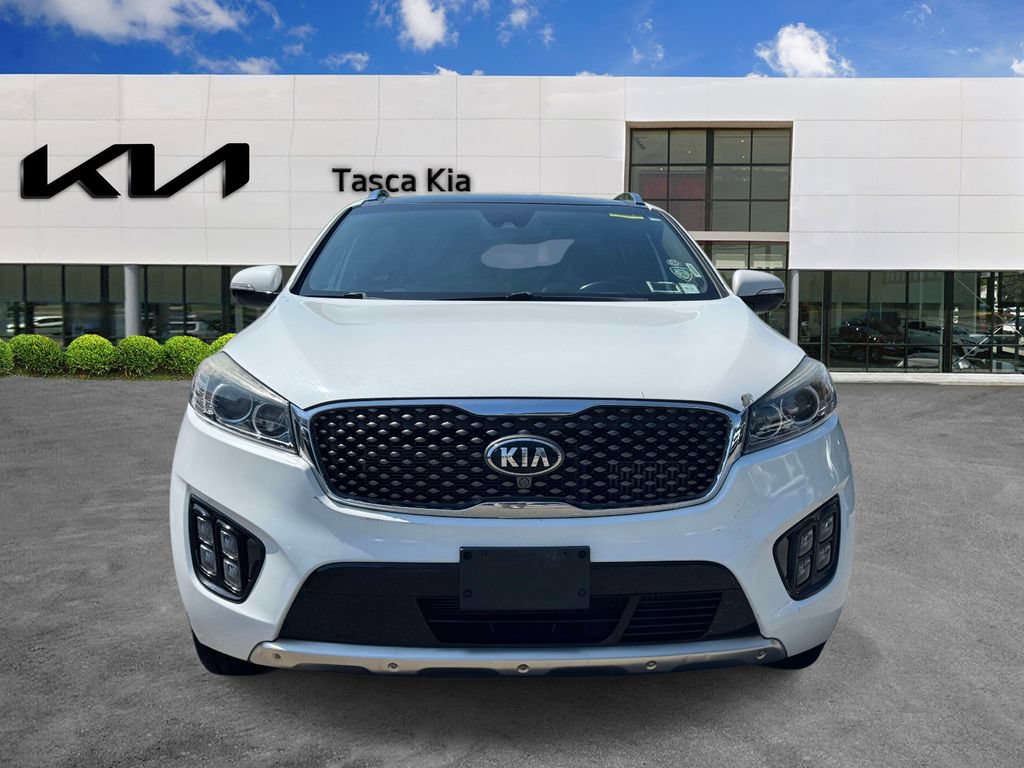 Used 2016 Kia Sorento SX w/ SXL Technology Package AWD/4WD image 2