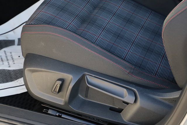 Used 2023 Volkswagen GTI Autobahn image 15