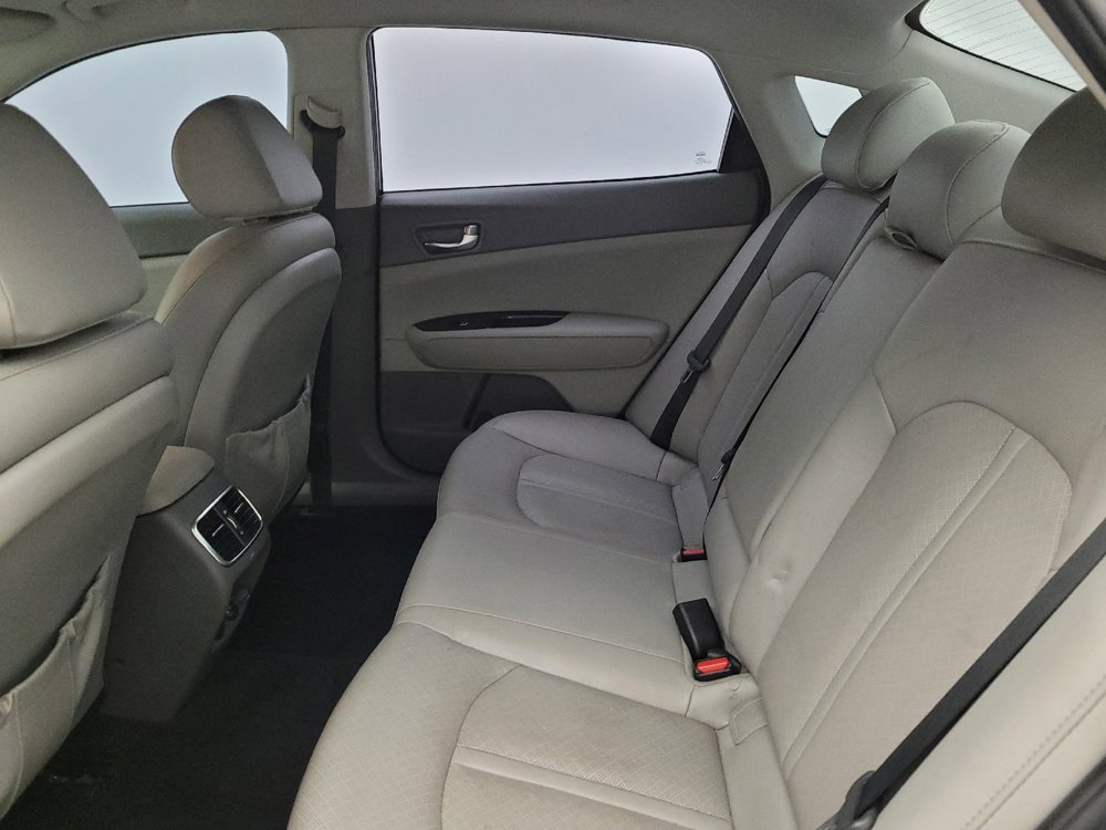 Used 2018 Kia Optima EX image 18