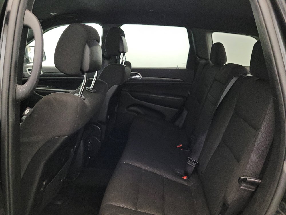 Used 2021 Jeep Grand Cherokee Laredo AWD/4WD image 18
