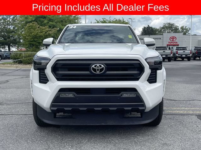 Used 2024 Toyota Tacoma SR5 AWD/4WD image 8