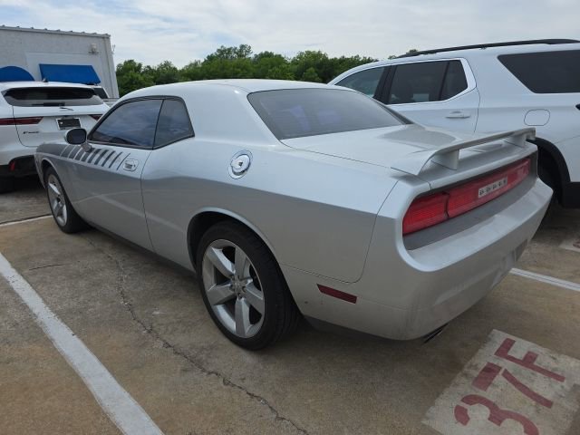 Used 2010 Dodge Challenger R/T RWD image 3
