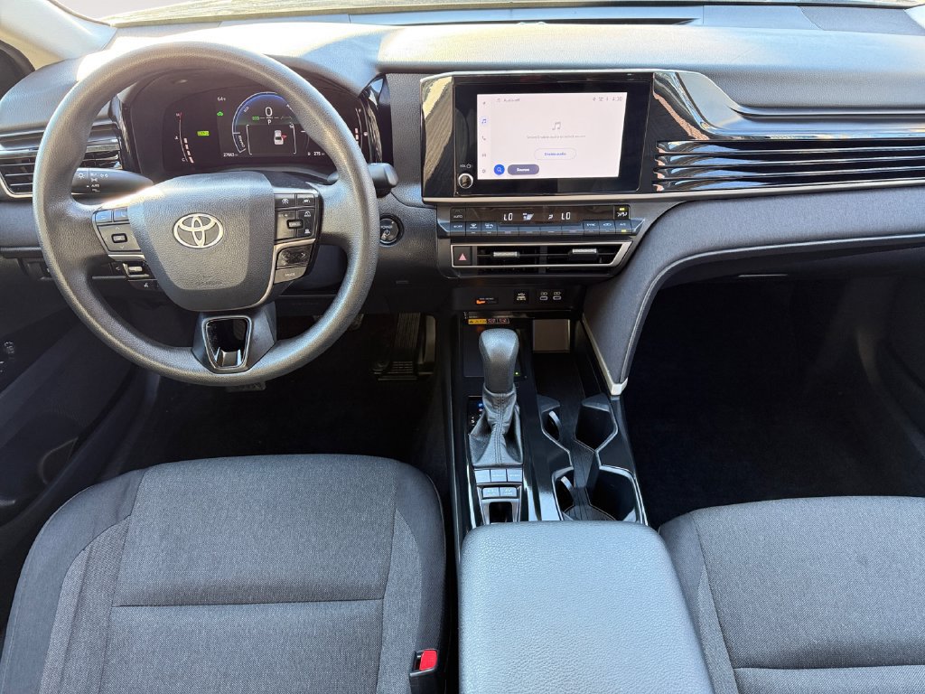 Used 2026 Toyota Camry LE AWD/4WD image 10