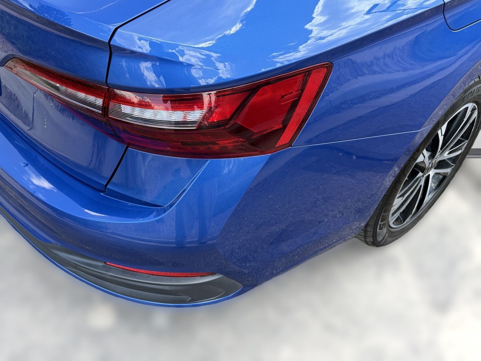 Used 2024 Volkswagen Jetta Sport FWD image 13