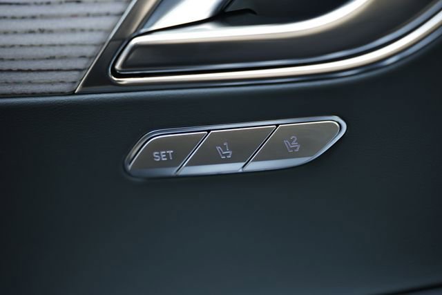 New 2026 Genesis GV80 2.5T Advanced image 18