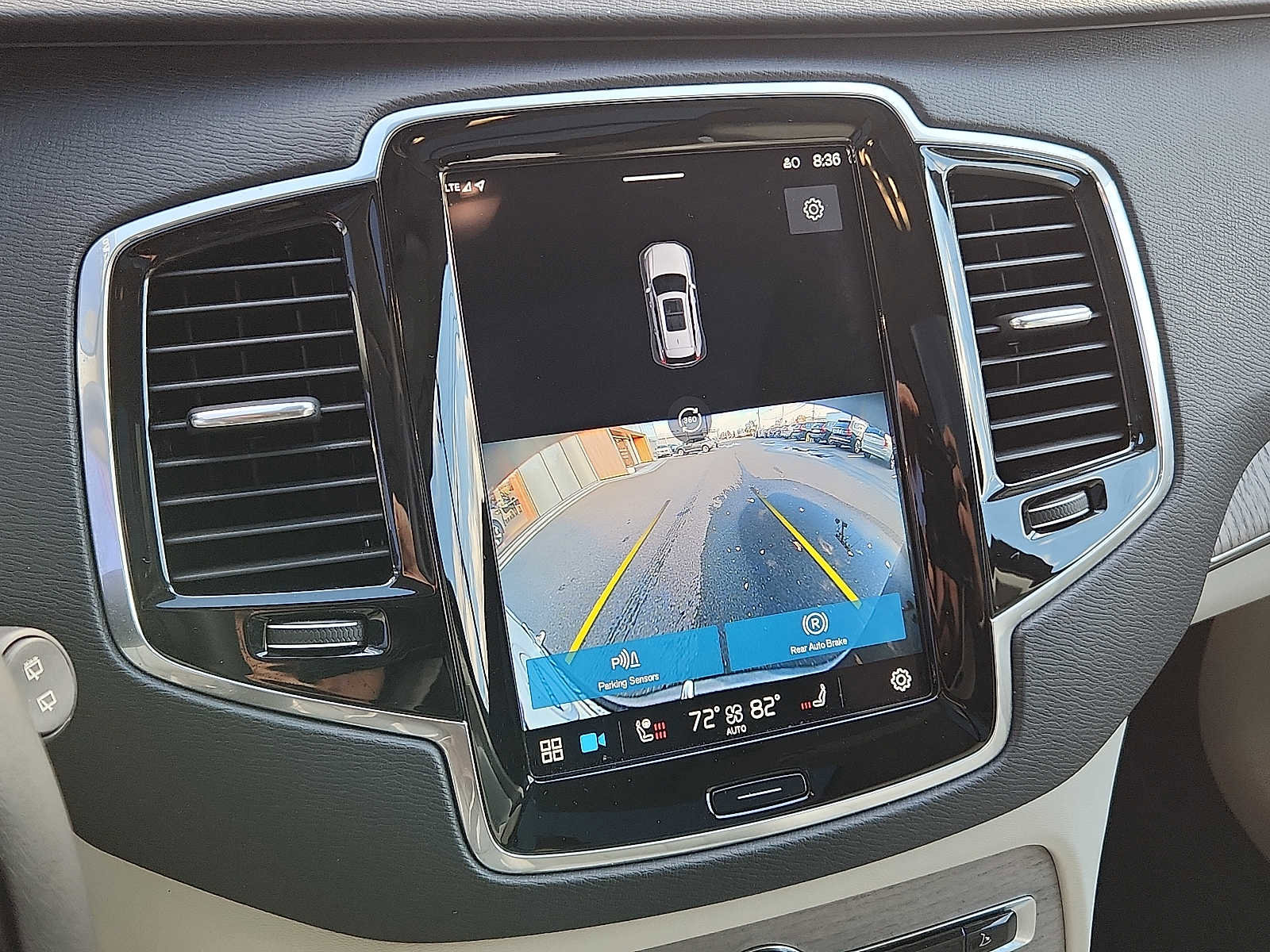 Certified 2023 Volvo XC90 B6 Plus w/ Protection Package Premier image 17