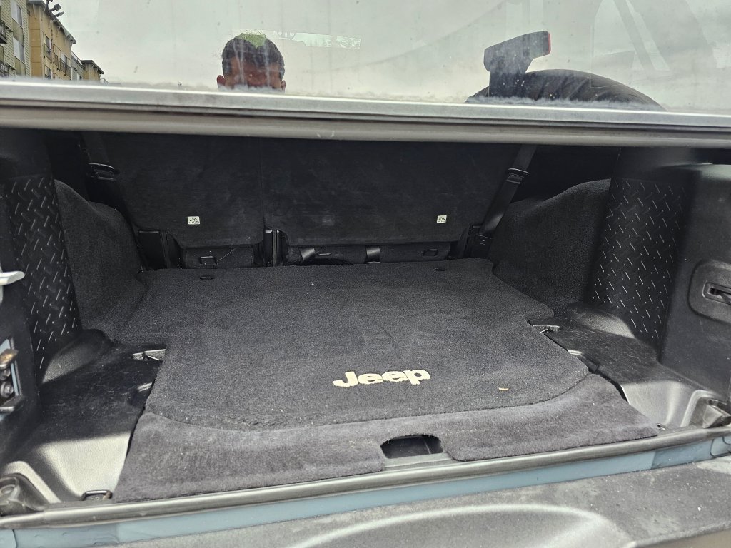 Used 2015 Jeep Wrangler Unlimited Sport w/ Quick Order Package 23S AWD/4WD image 14
