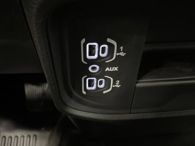 New 2024 RAM 3500 Tradesman image 29