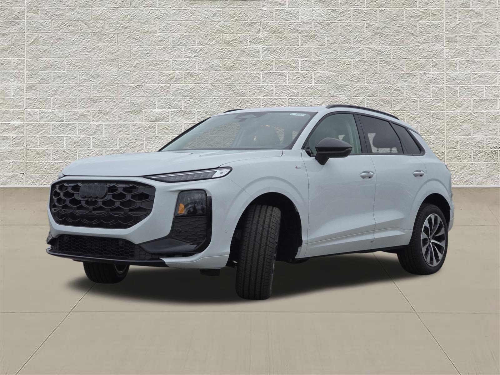 New 2026 Audi Q3 quattro 2.0T AWD/4WD image 3
