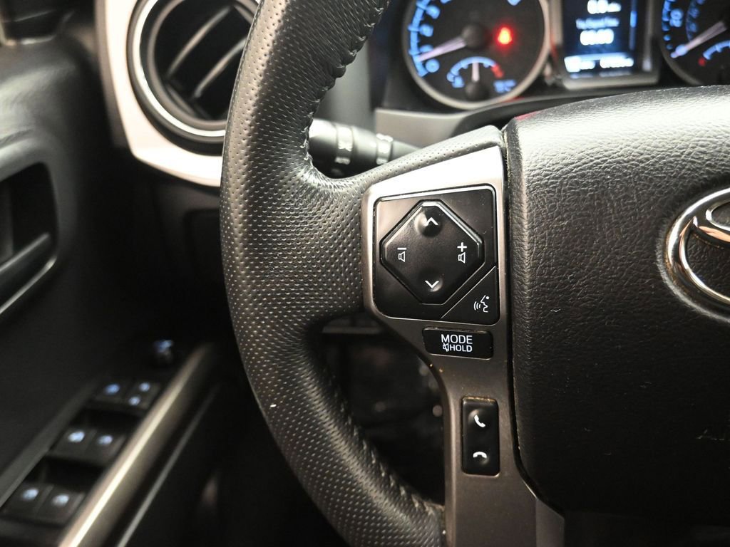 Used 2022 Toyota Tacoma SR5 image 22