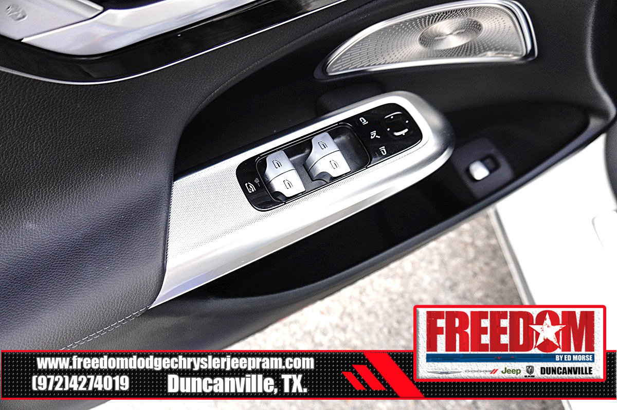 Used 2025 Mercedes-Benz E 350 Sedan image 38