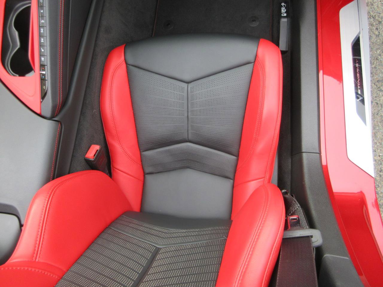 Used 2023 Chevrolet Corvette Stingray Preferred Conv w/ 2LT image 28