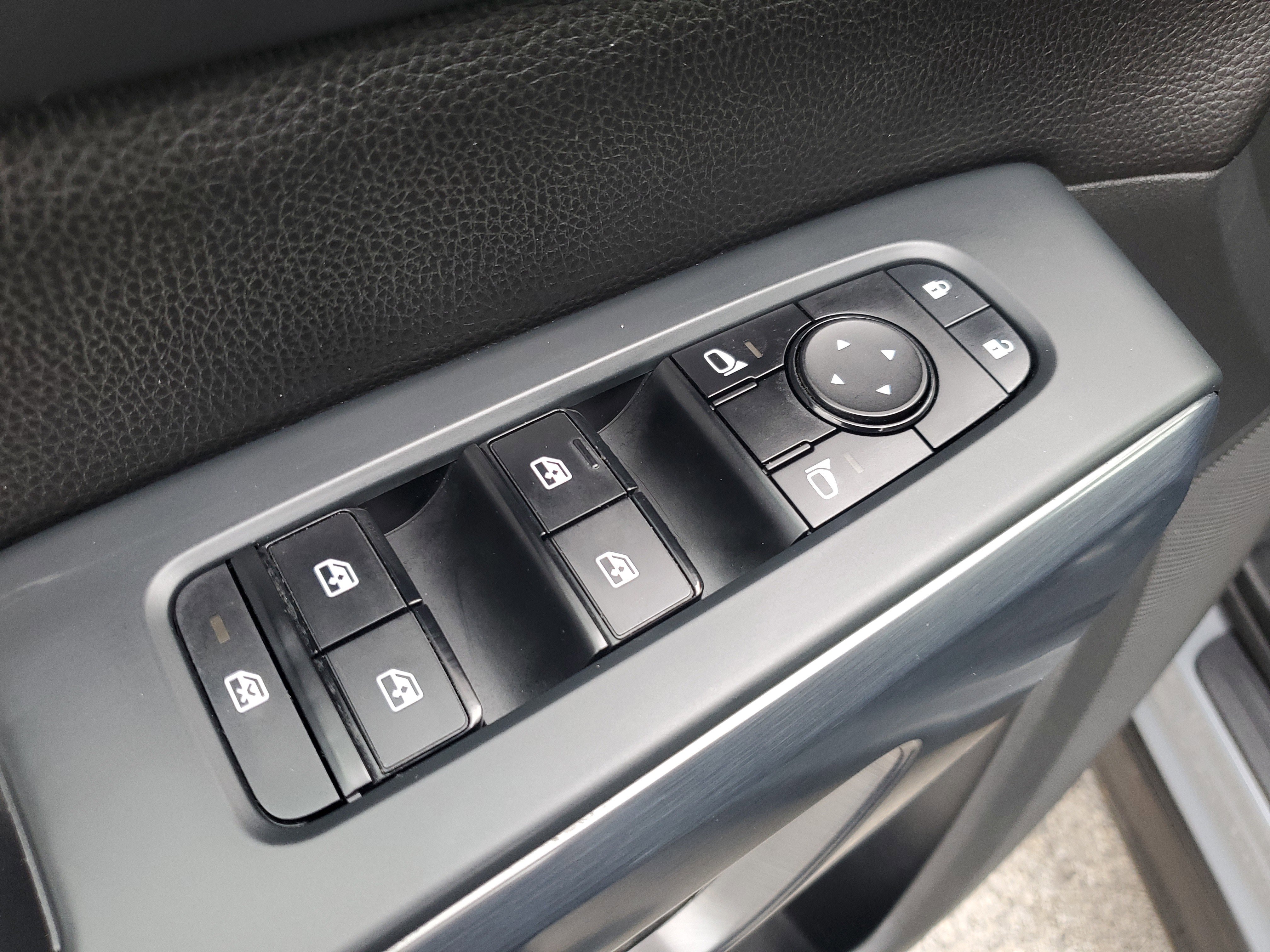 Used 2023 Nissan Pathfinder Rock Creek image 28