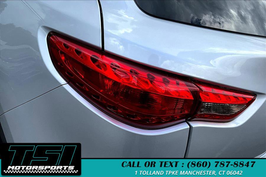 Used 2014 INFINITI QX70 AWD w/ Premium Package image 30