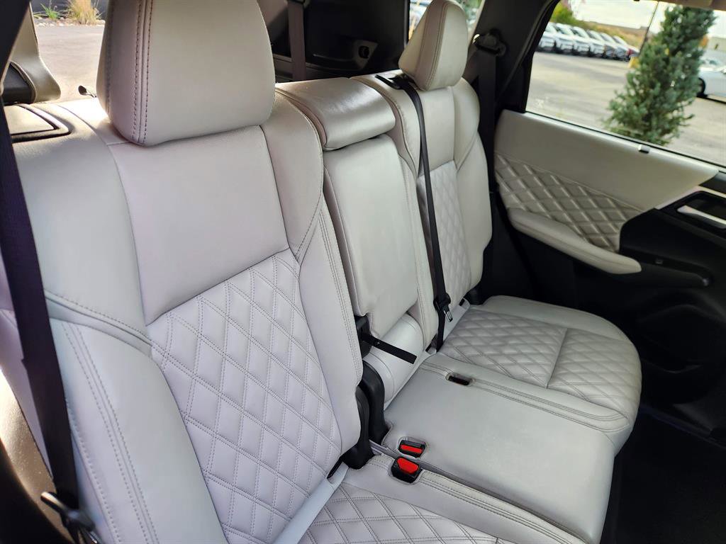 Used 2024 Mitsubishi Outlander SEL AWD/4WD image 19