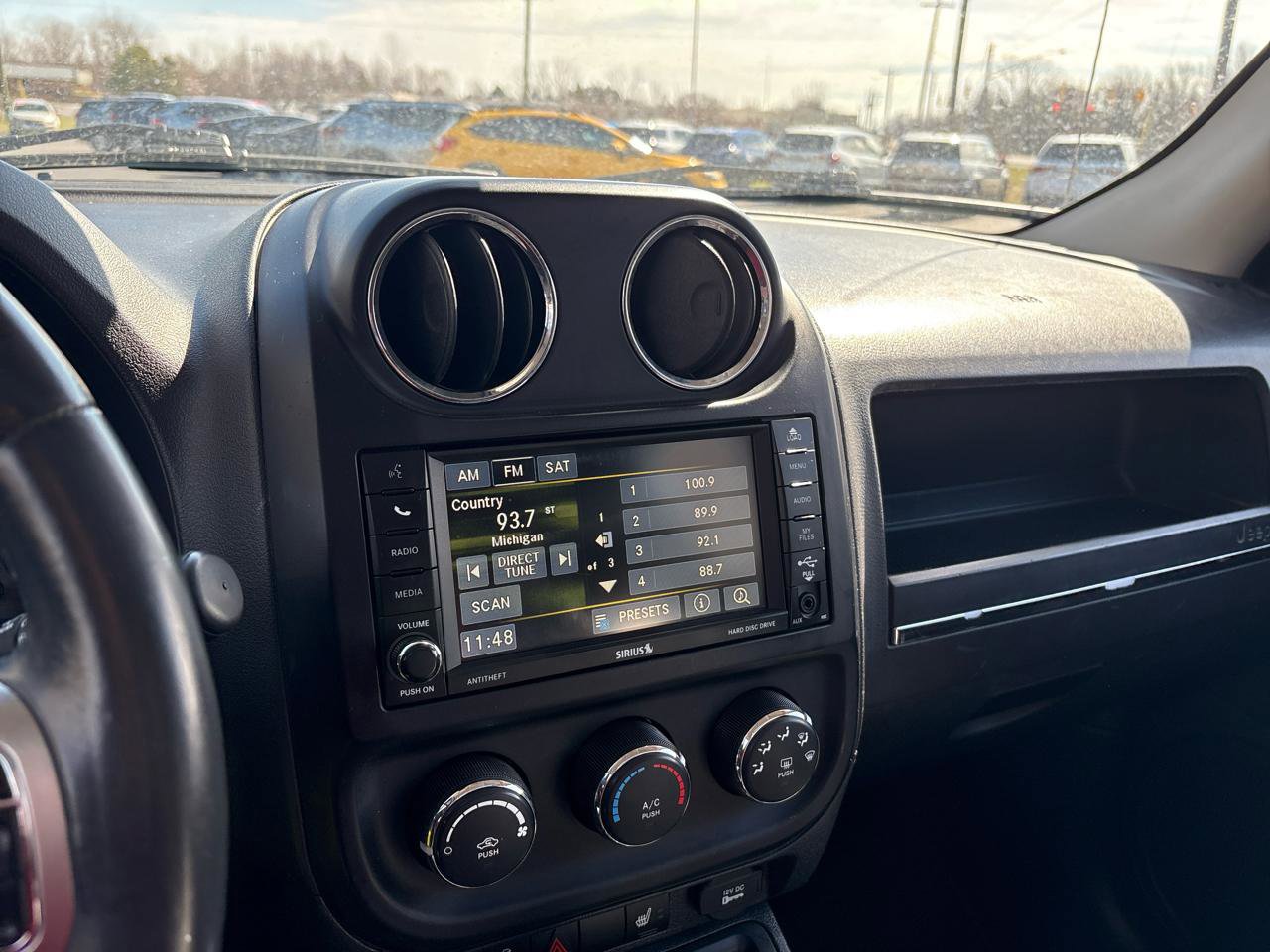 Used 2014 Jeep Patriot High Altitude FWD image 16