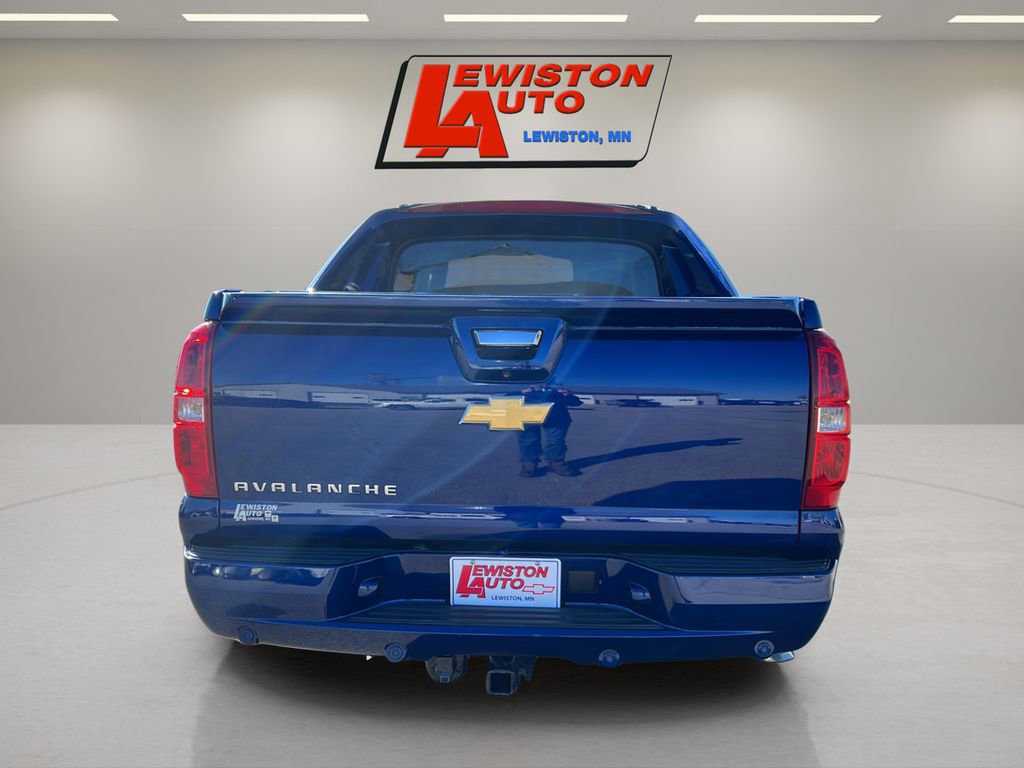 Used 2013 Chevrolet Avalanche LT w/ All-Star Edition image 12