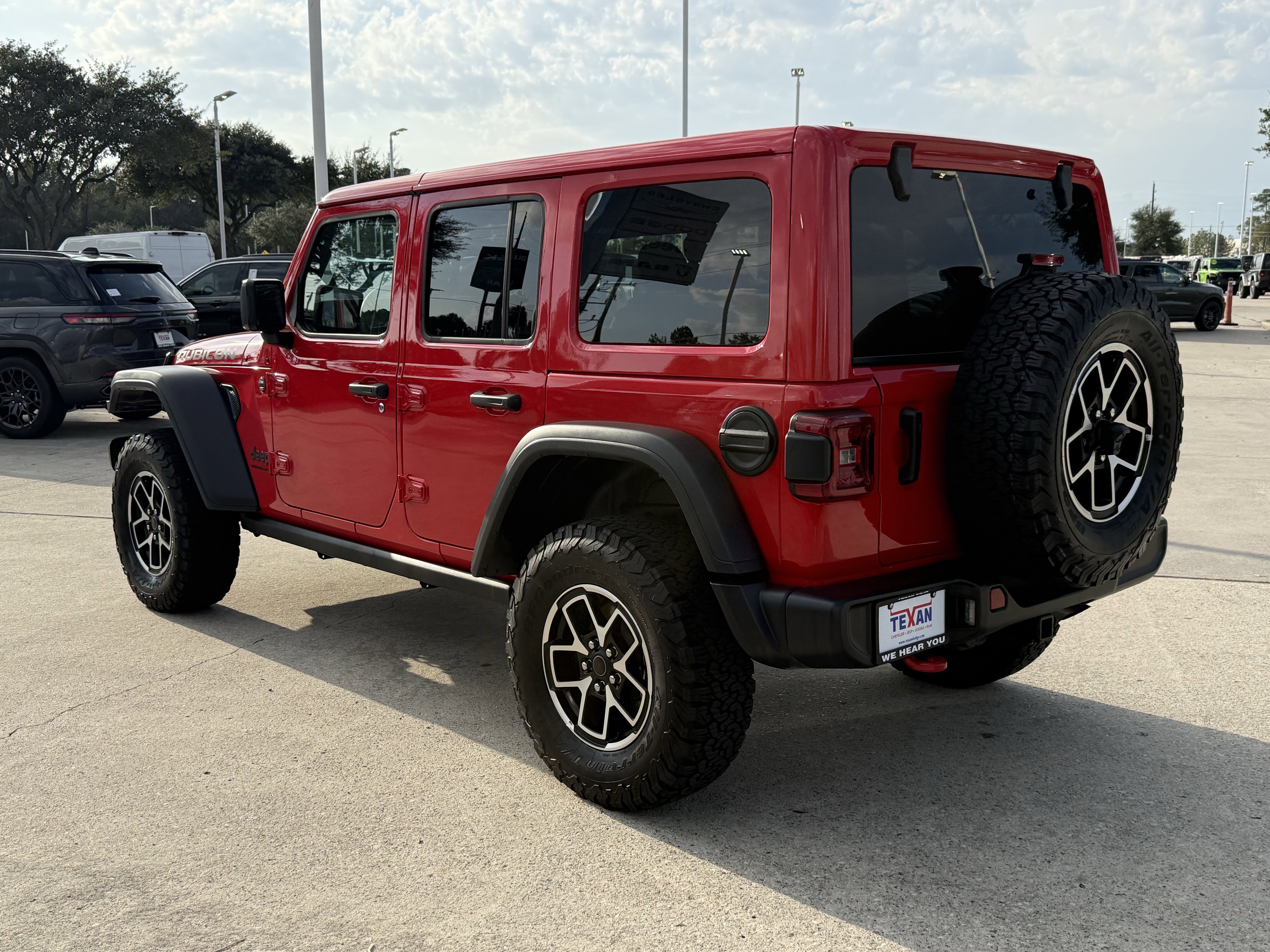 Used 2025 Jeep Wrangler Unlimited Rubicon image 7