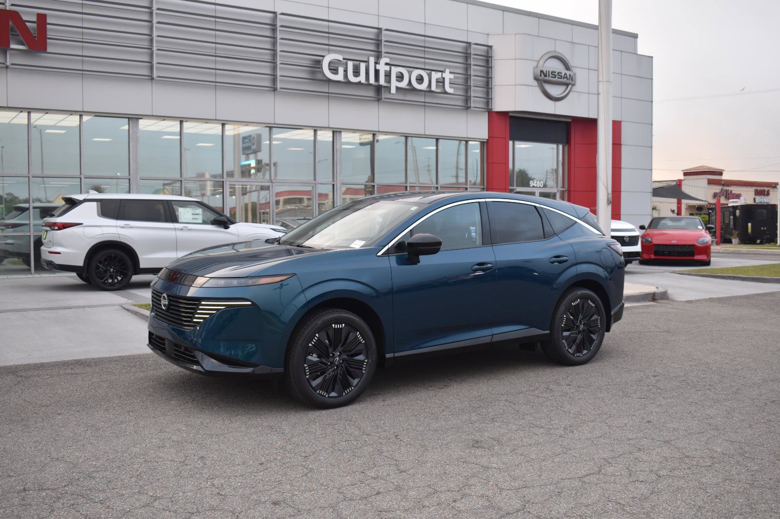 New 2026 Nissan Murano Platinum w/ Cargo Package AWD/4WD image 2