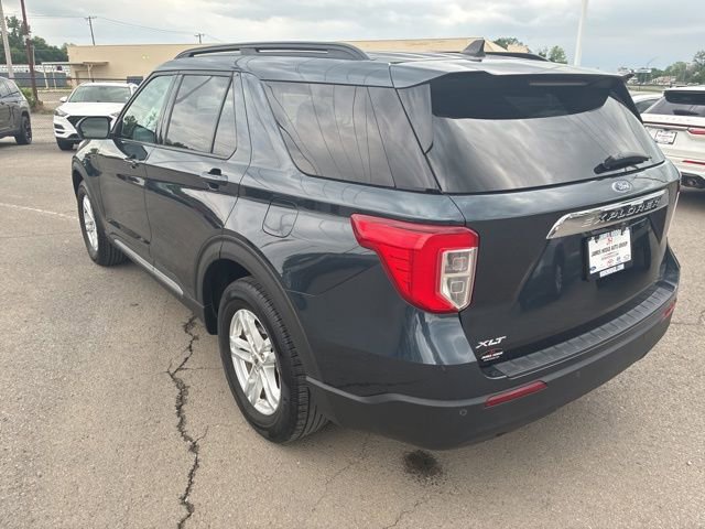 Used 2023 Ford Explorer XLT RWD image 3