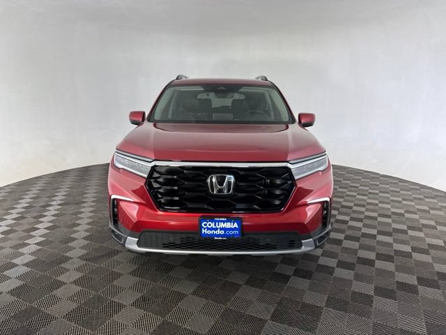 Certified 2025 Honda Pilot Touring image 2