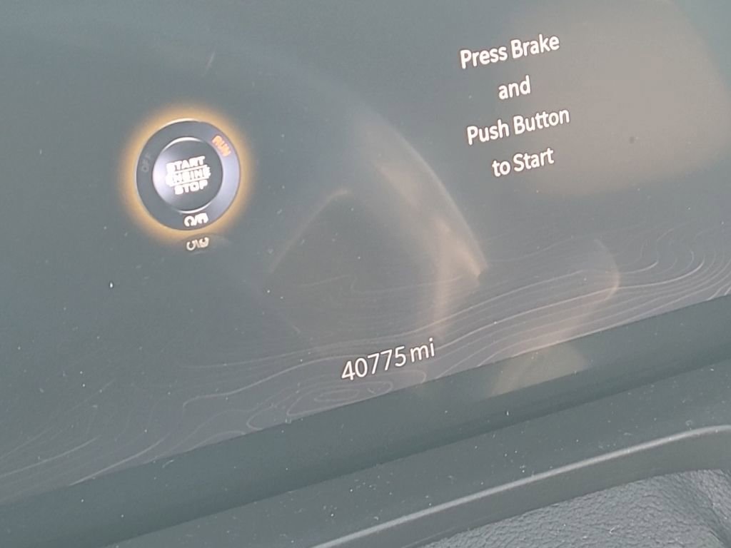 Used 2022 Jeep Grand Cherokee Limited image 4