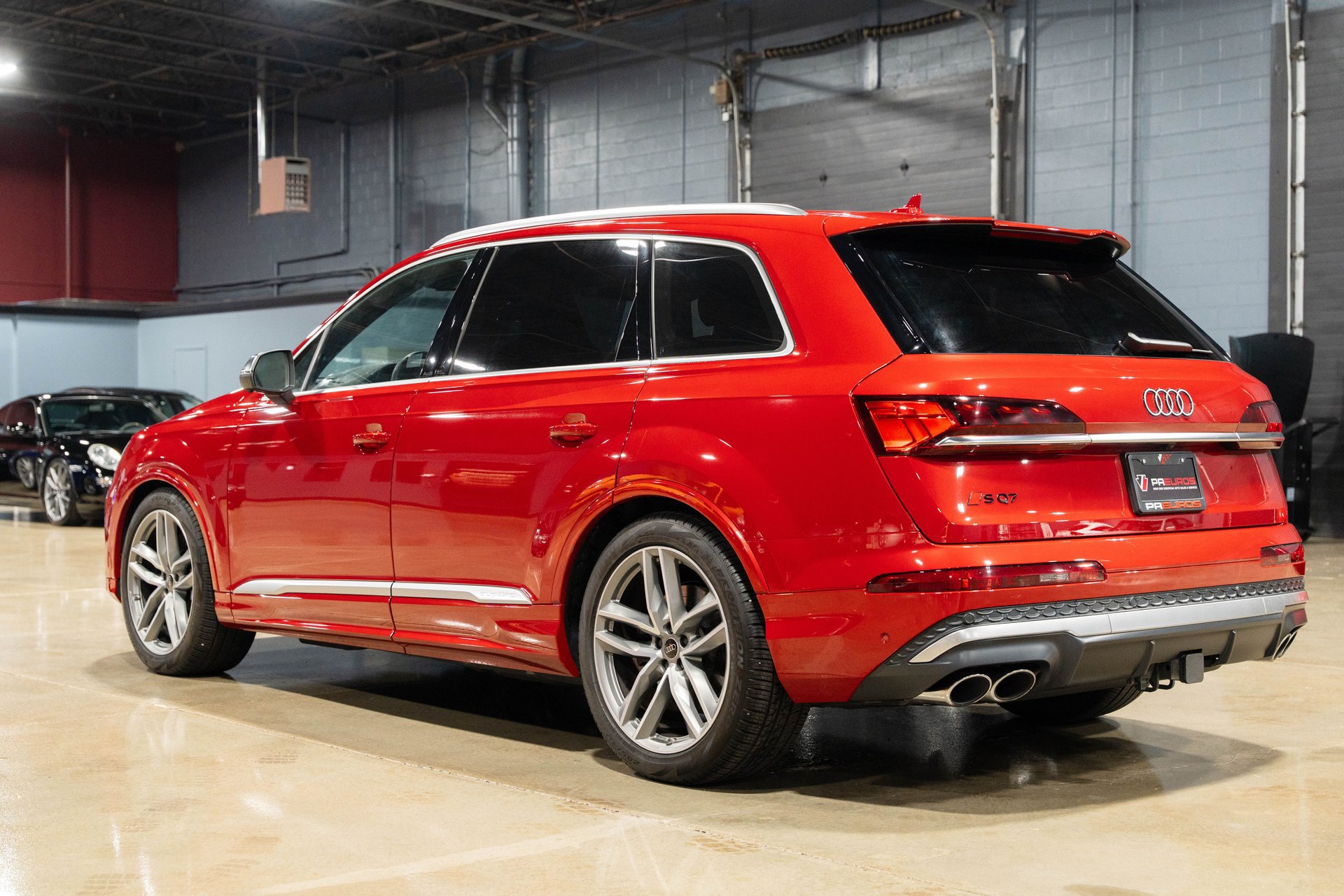 Used 2025 Audi SQ7 Prestige w/ Prestige Package AWD/4WD image 18