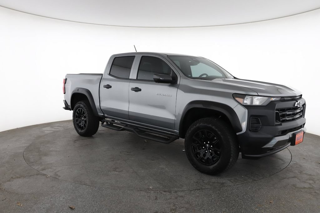 Certified 2025 Chevrolet Colorado Trail Boss AWD/4WD image 2