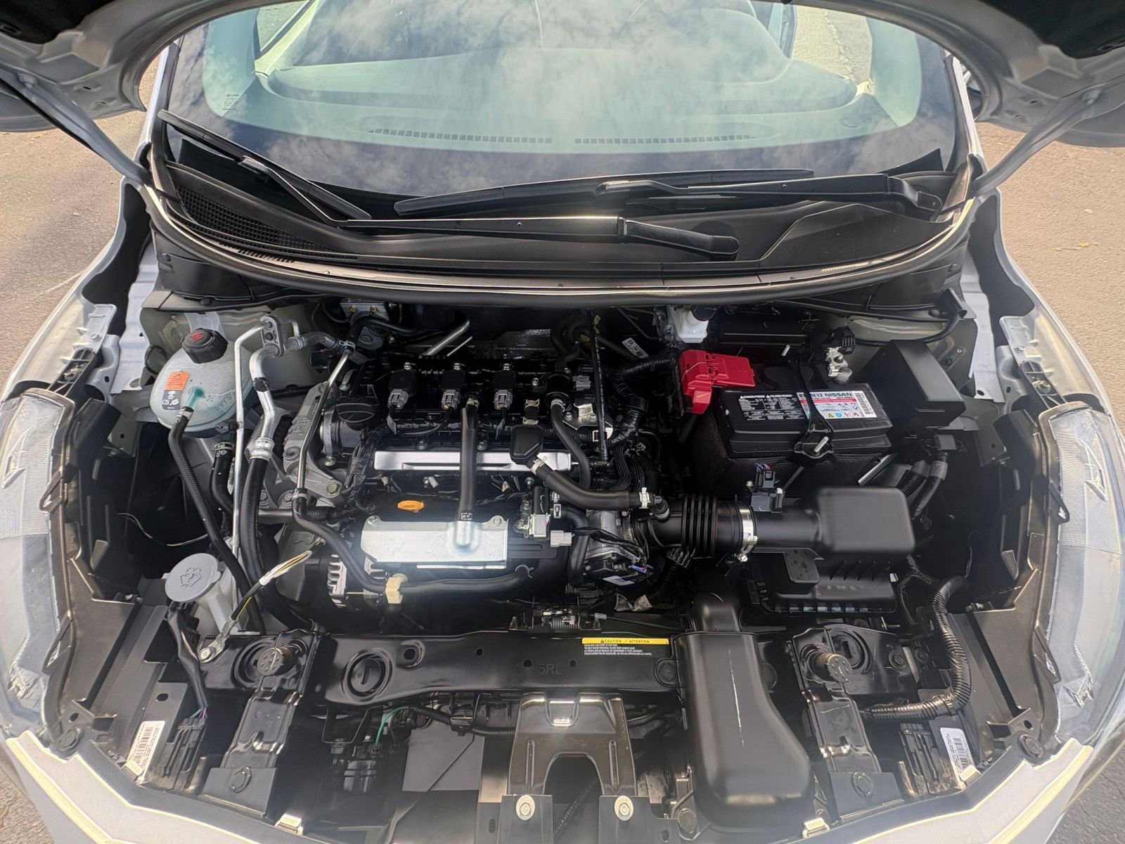 Used 2025 Nissan Versa SV image 30